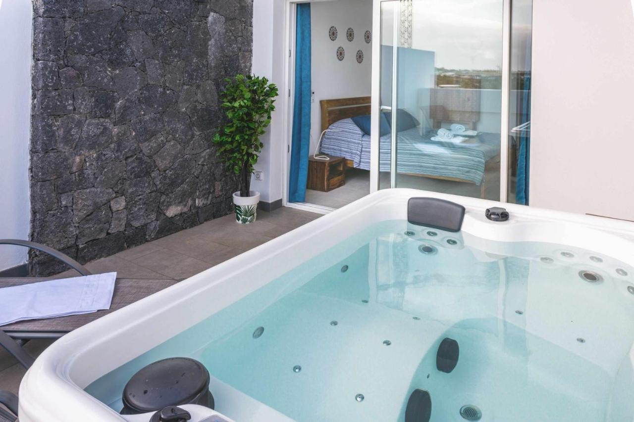 Monterey House Playa Blanca Villa Exteriör bild