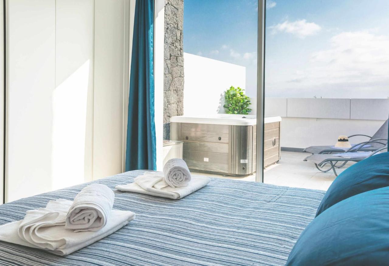 Monterey House Playa Blanca Villa Exteriör bild